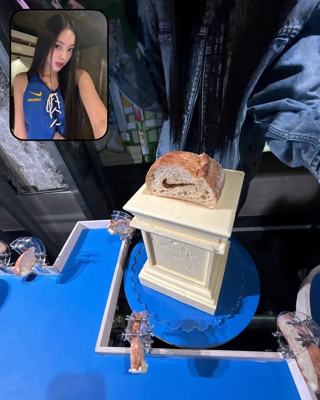Post image  of MEOVV
