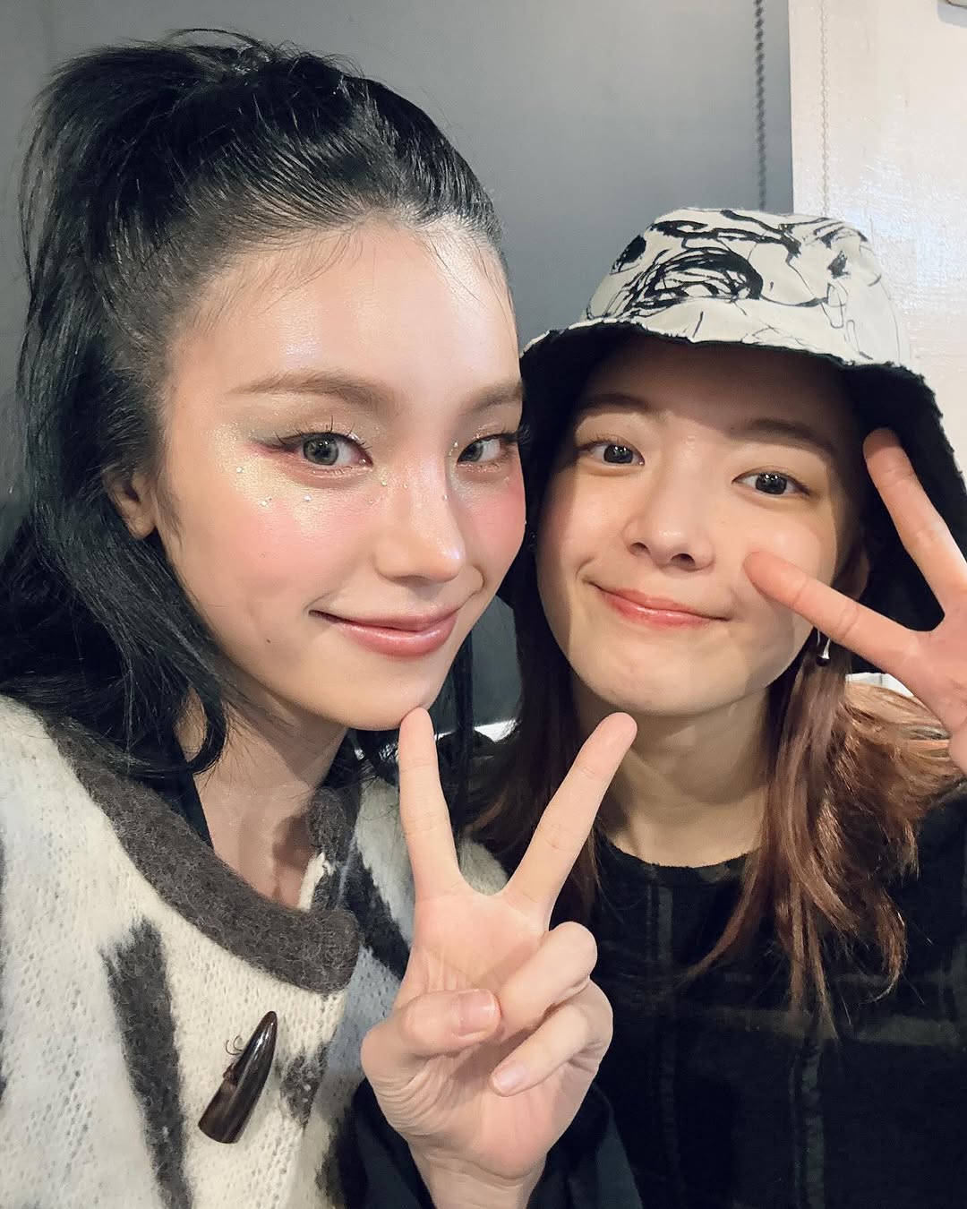 Post image  of ITZY