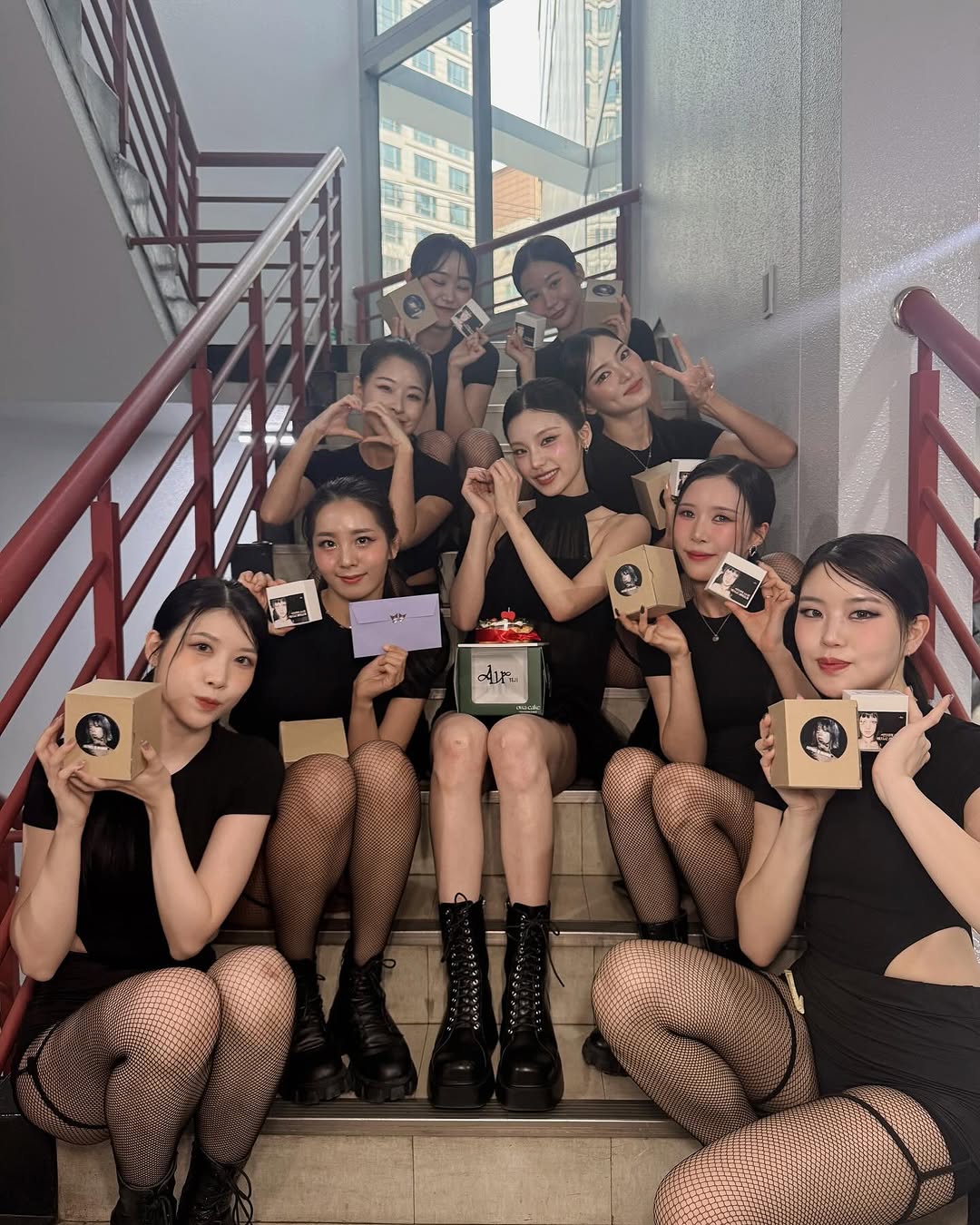 Post image  of ITZY
