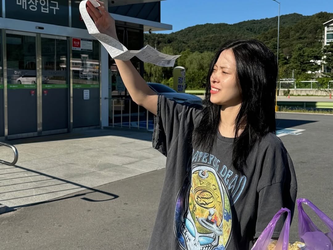 Post image  of ITZY