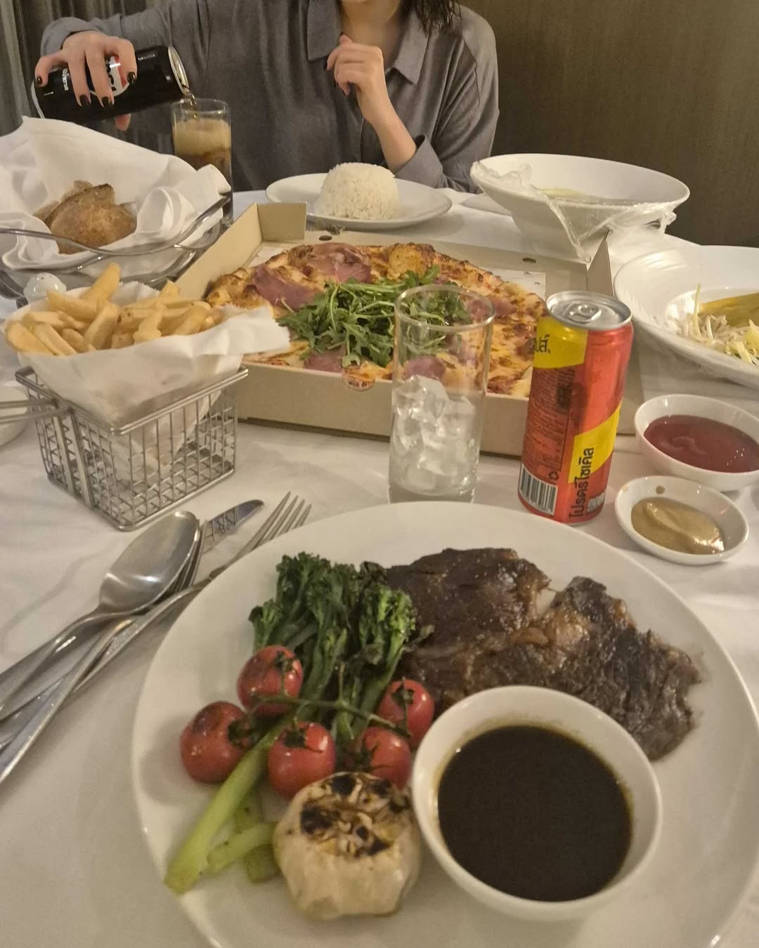 Post image  of Le Sserafim