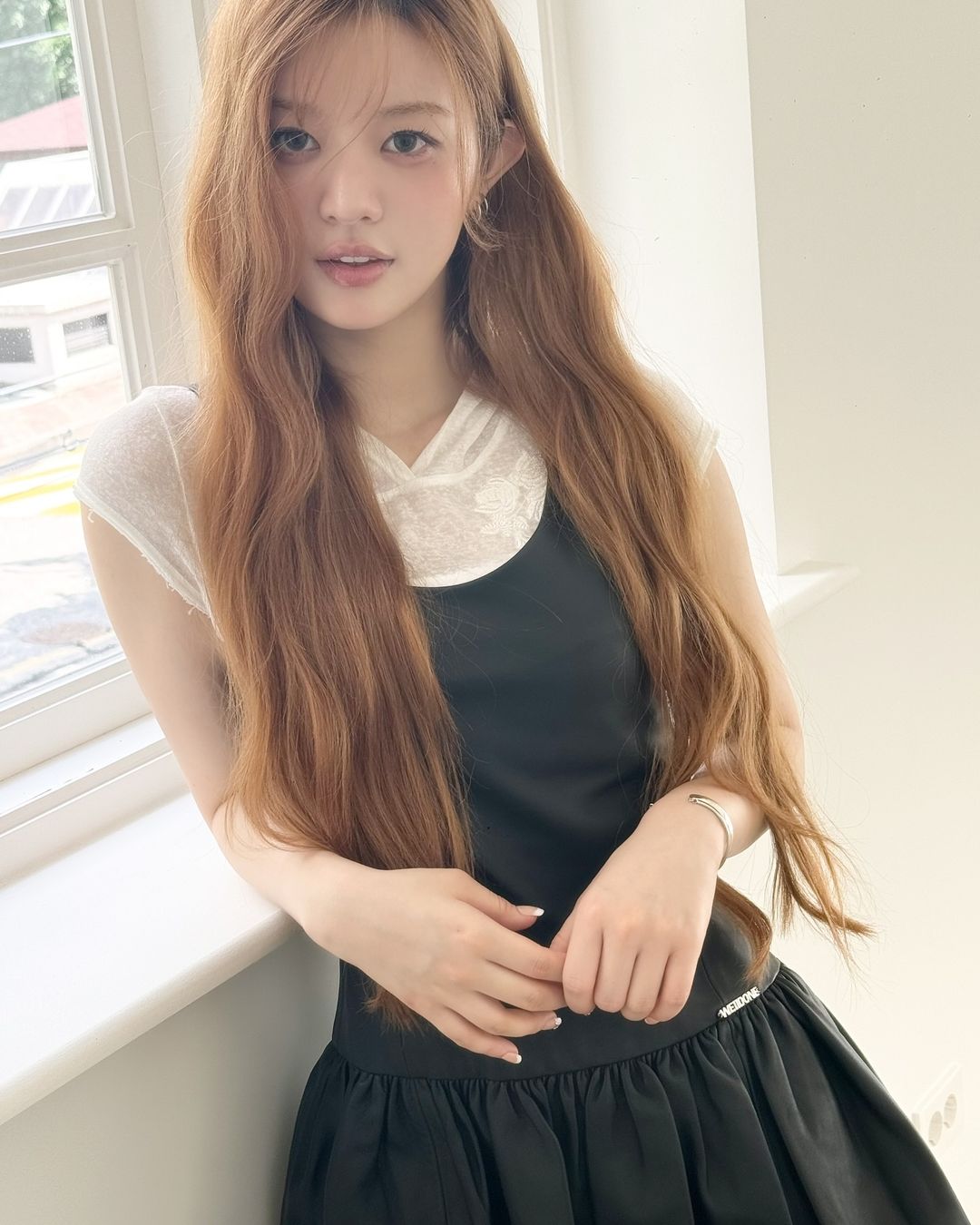 Post image  of ILLIT