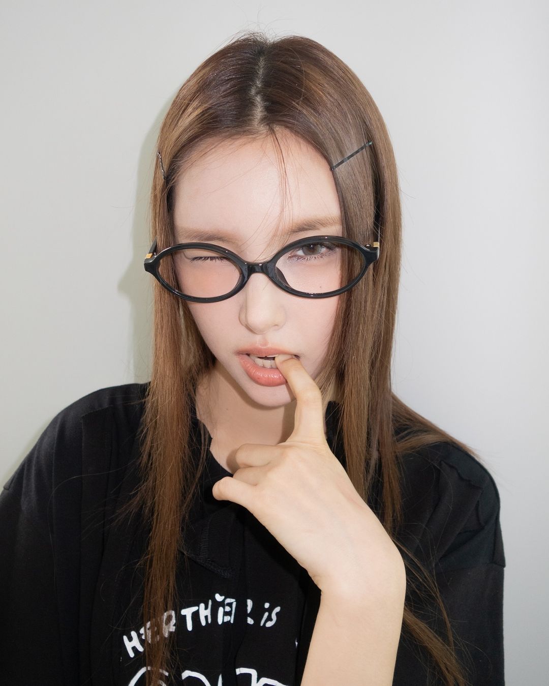 Post image  of ILLIT