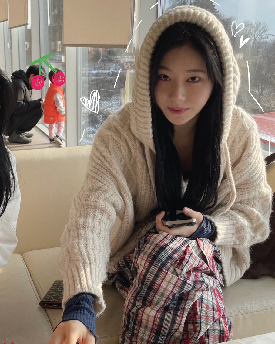 Post image  of ITZY