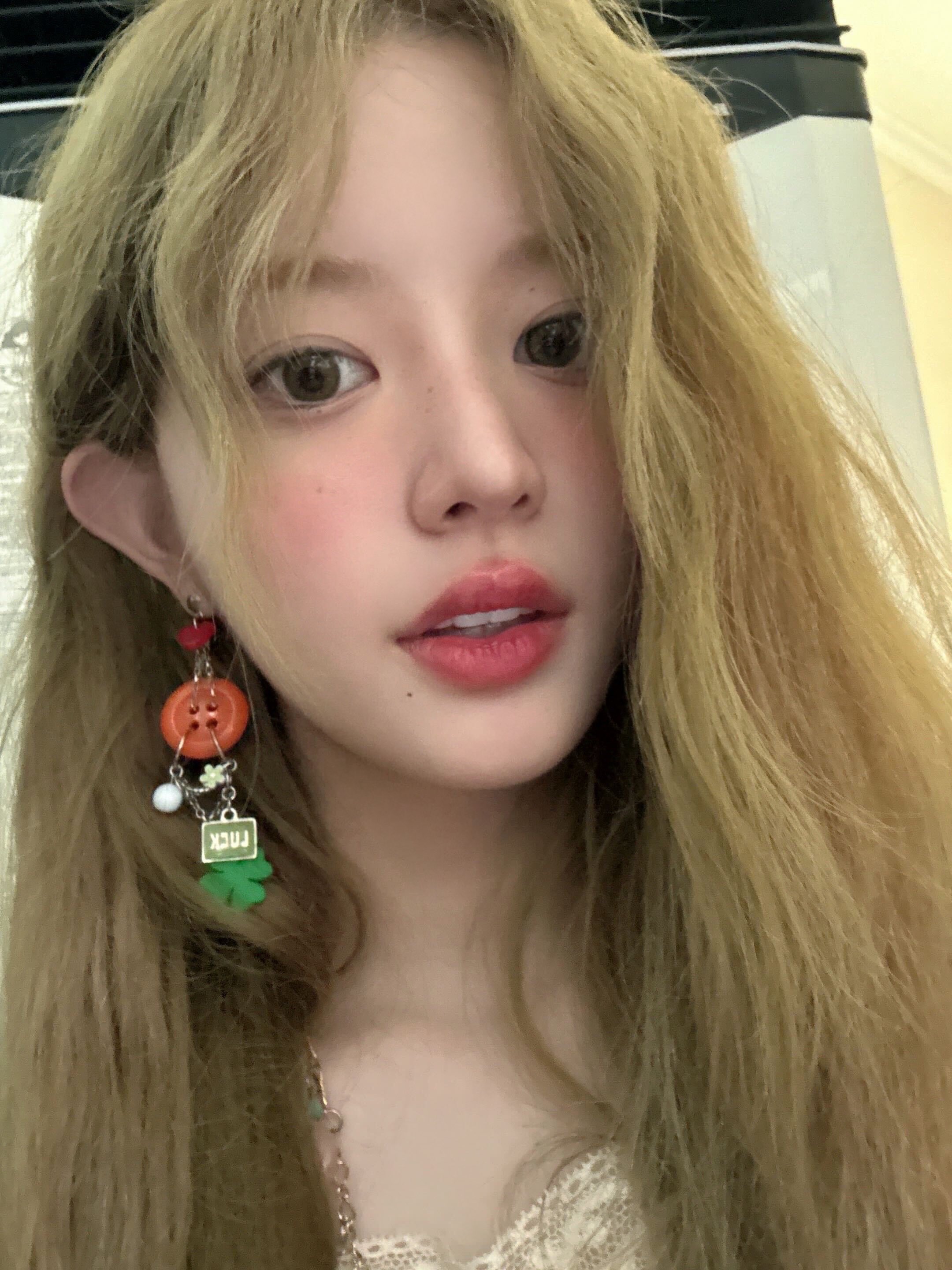 Post image  of ILLIT