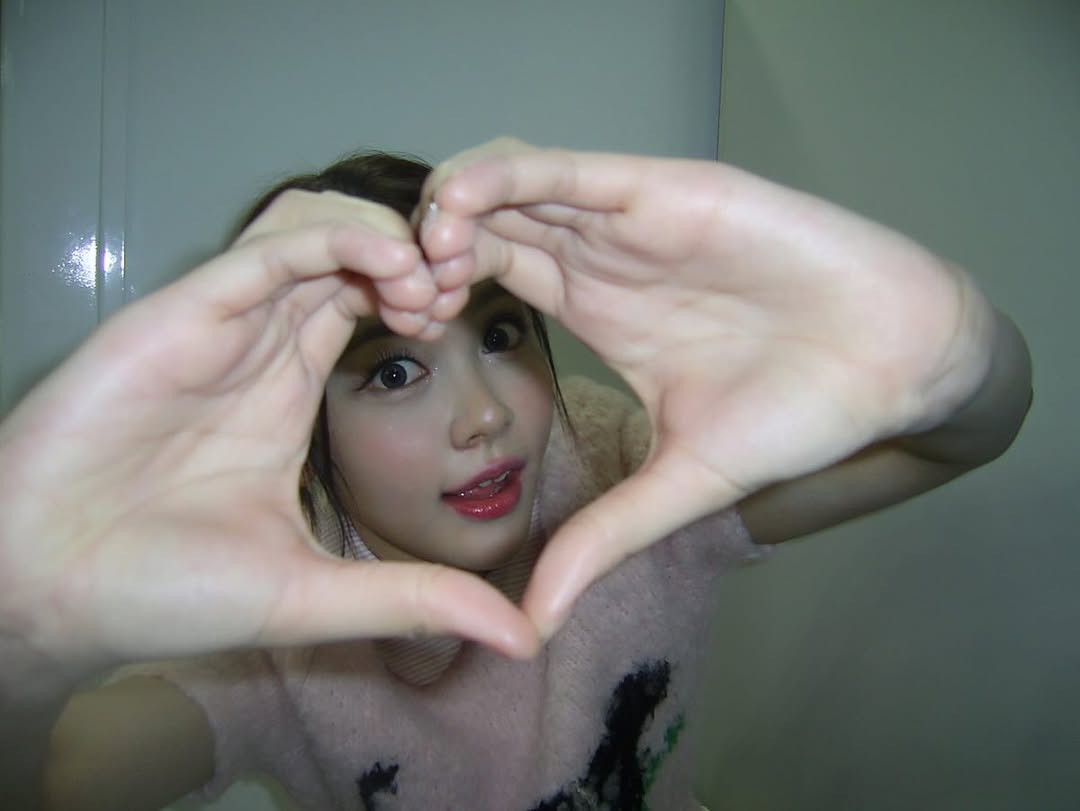 Post image  of Hearts2Hearts
