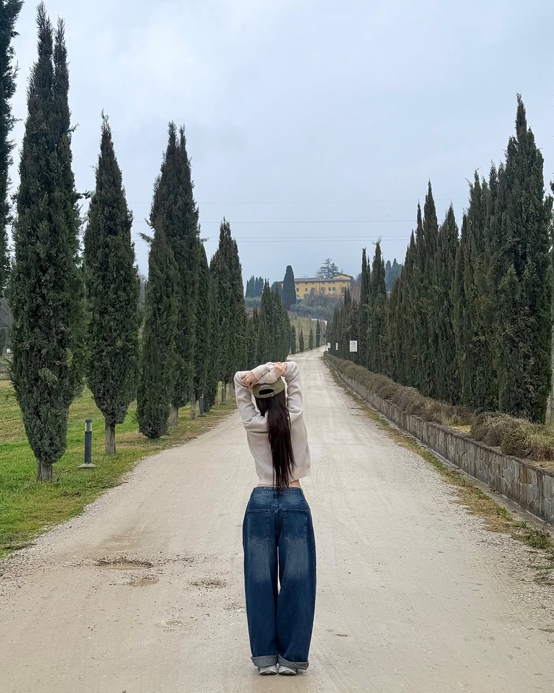 Post image  of Chuu