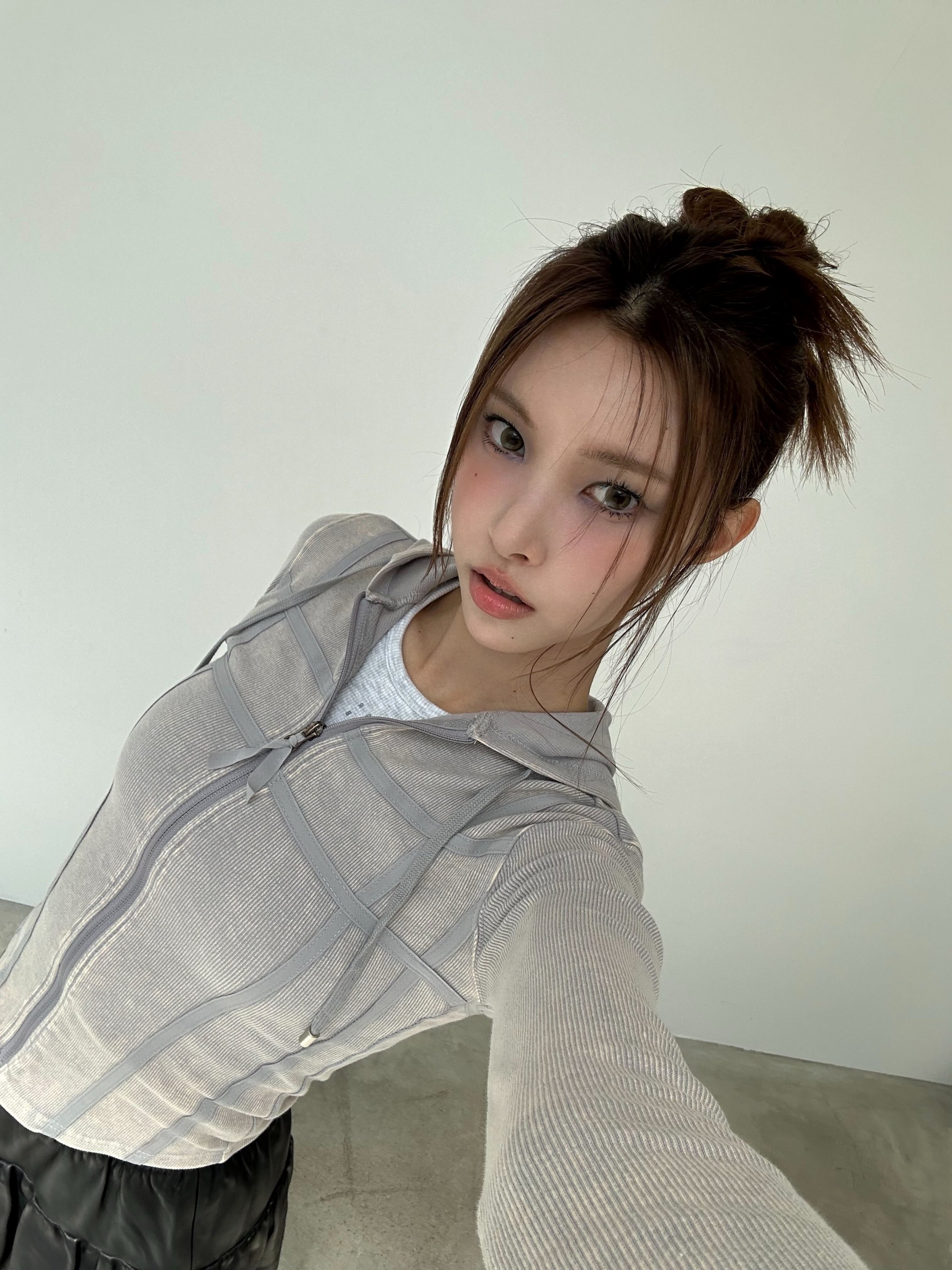 Post image  of ILLIT