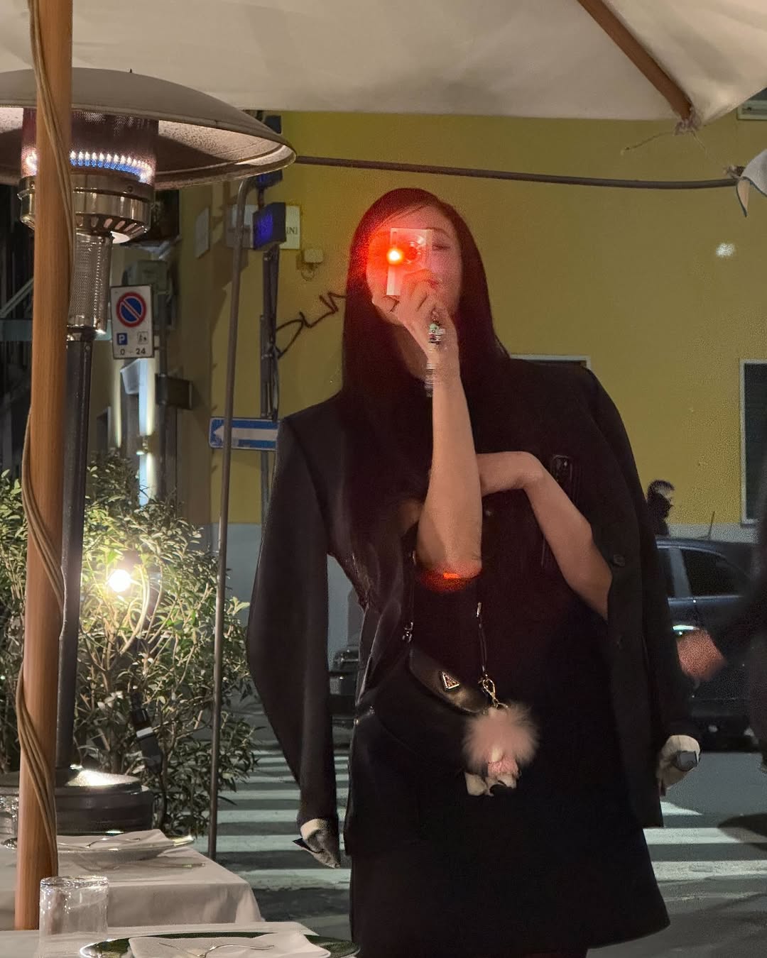 Post image  of MEOVV