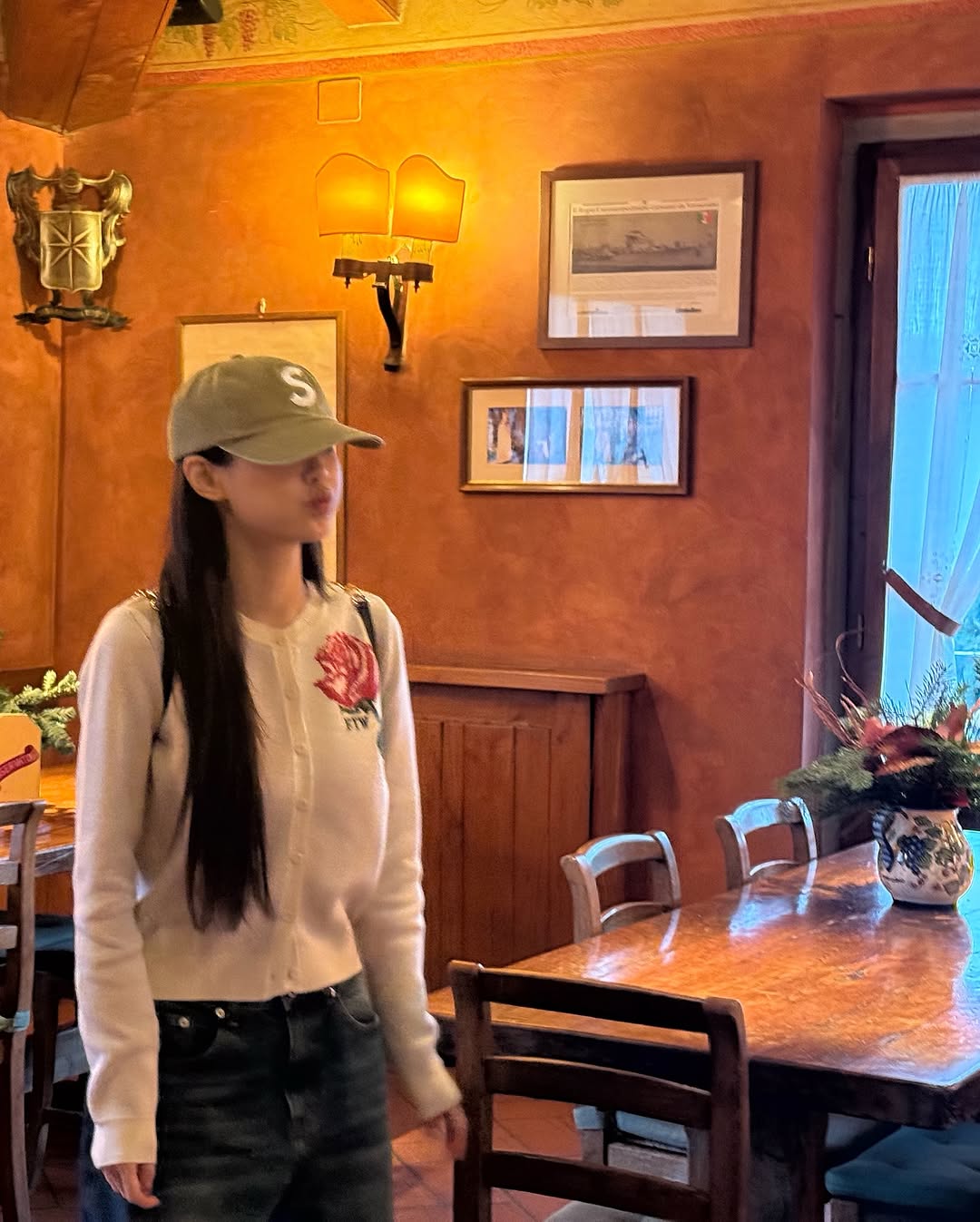 Post image  of Chuu