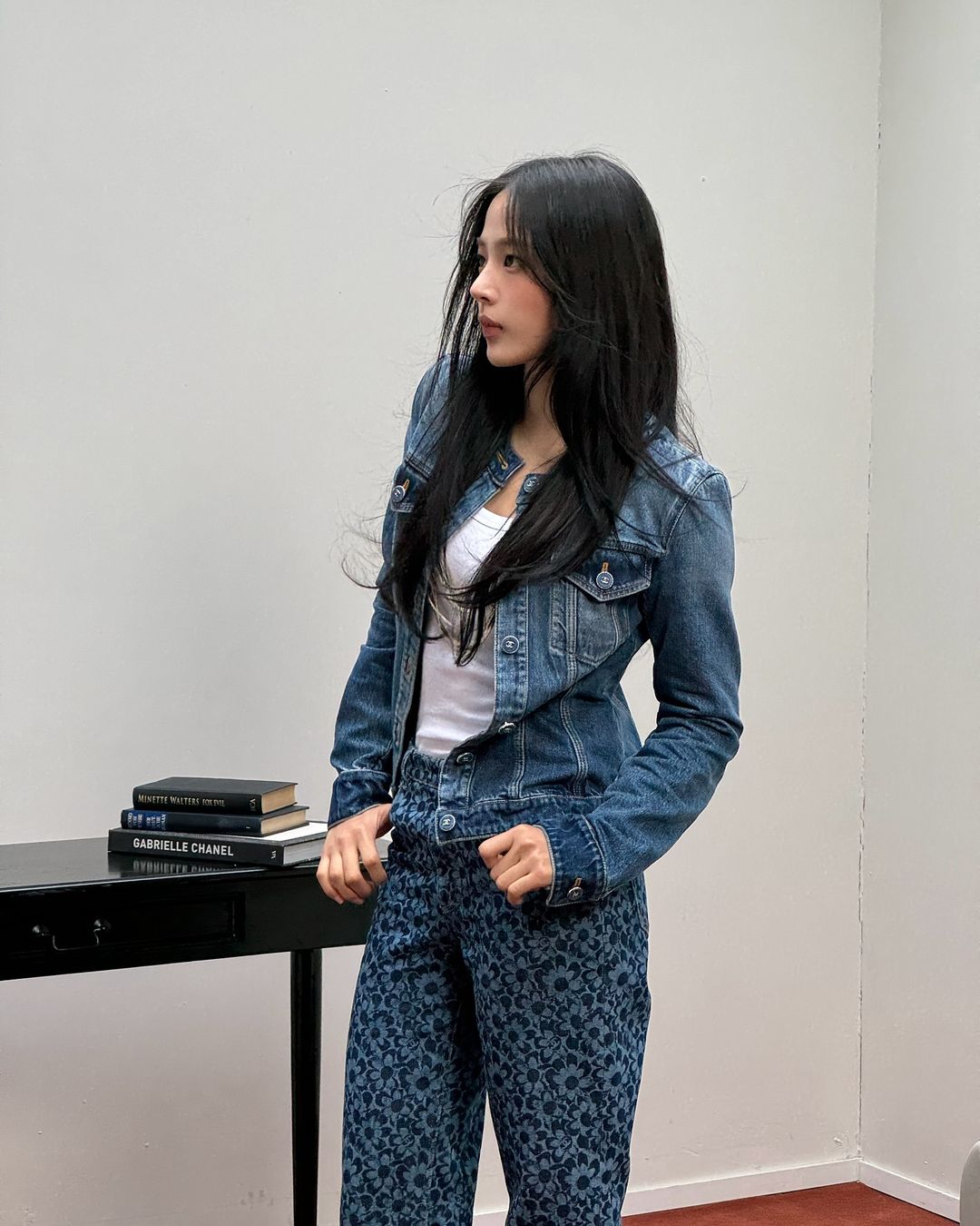 Post image  of New Jeans