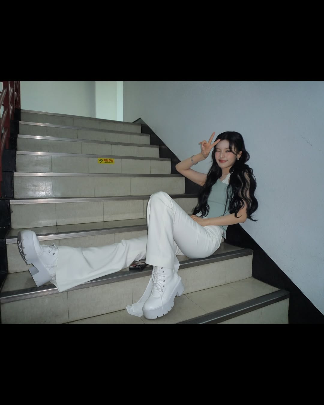 Post image  of ITZY