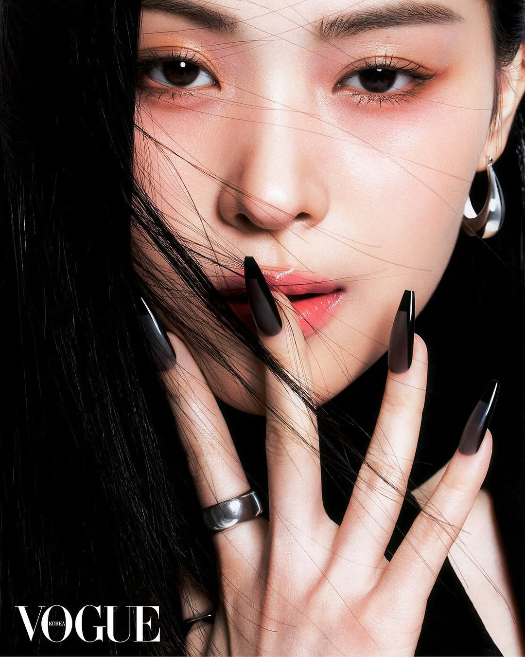 Post image  of ITZY