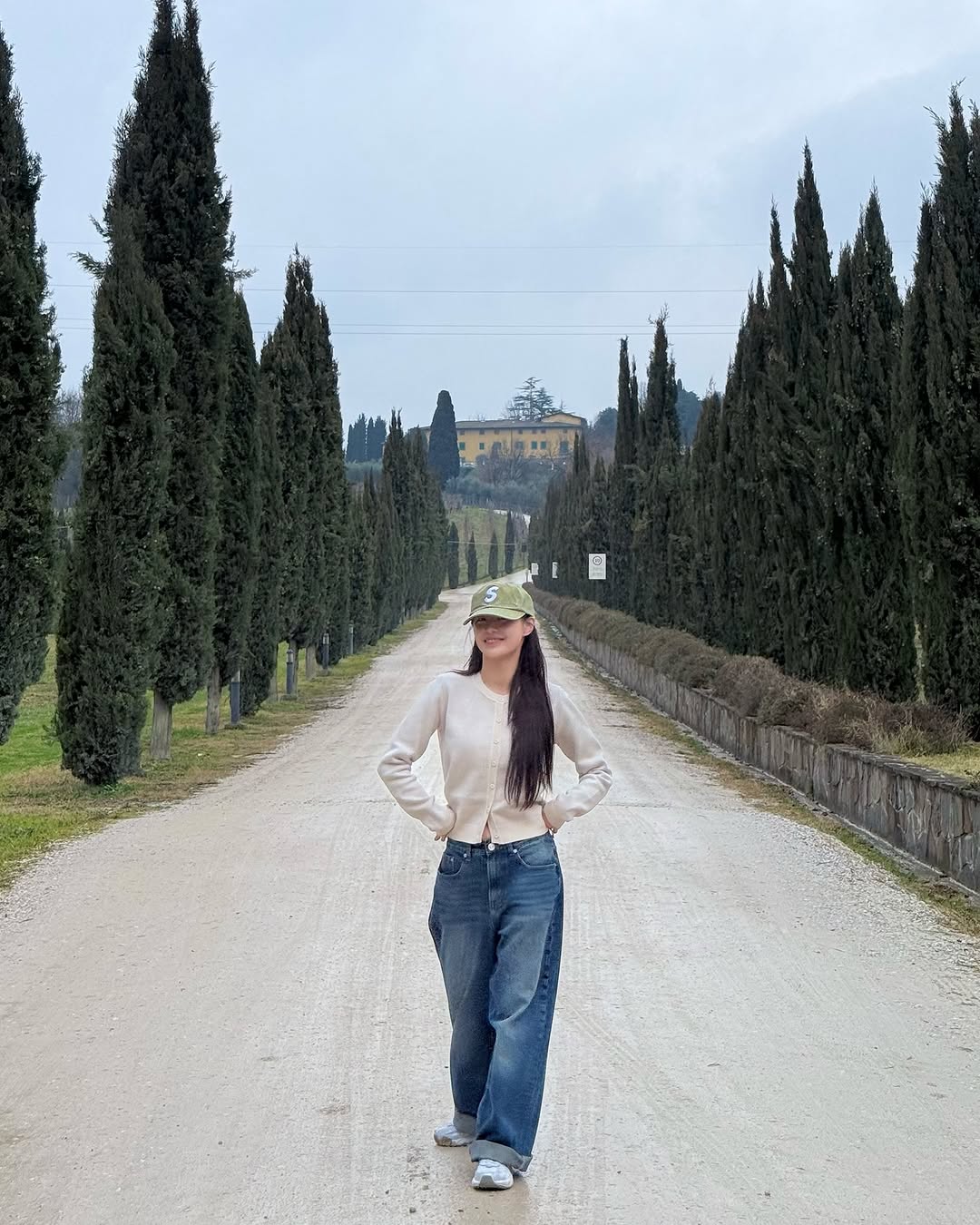 Post image  of Chuu