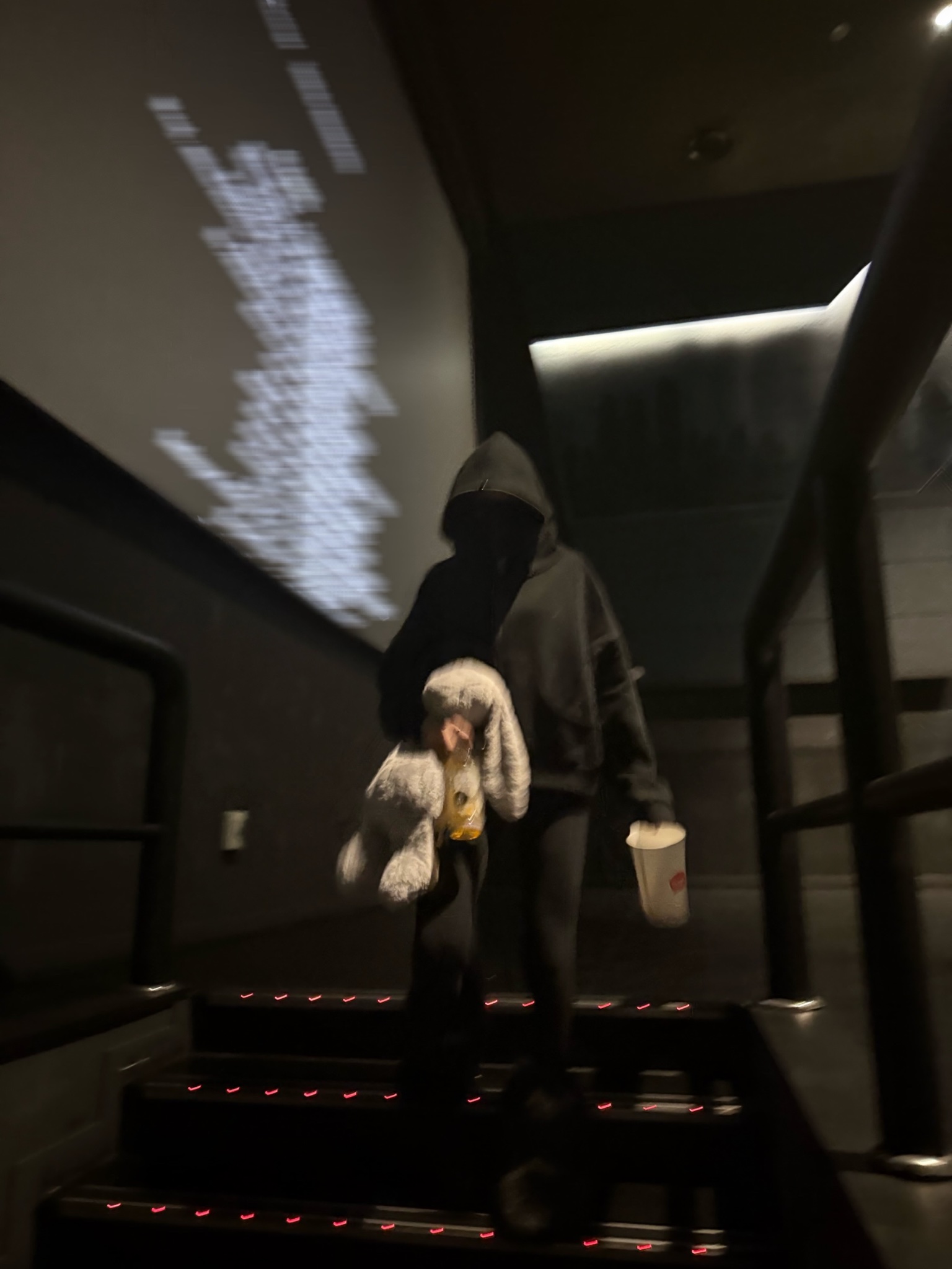 Post image  of MEOVV