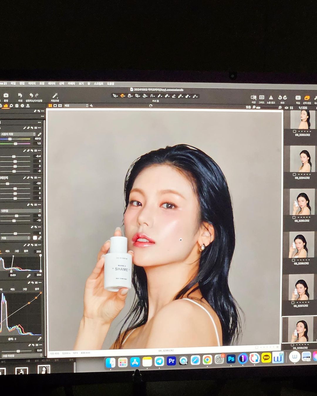 Post image  of ITZY